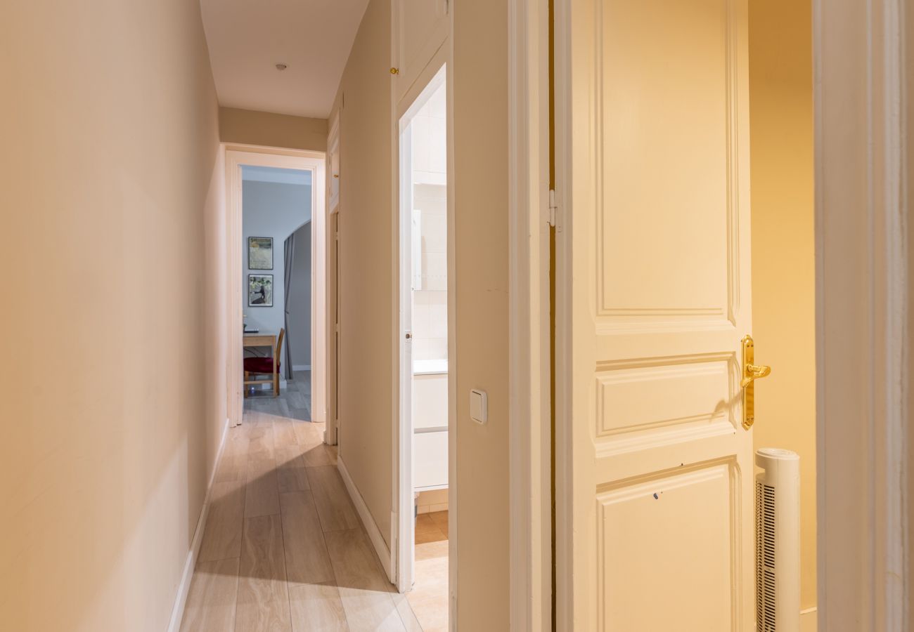 Apartamento en Barcelona - CALABRIA, piso amplio ideal familias o grupos en Eixample, Barcelona centro