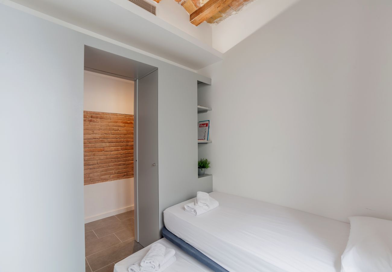 Apartamento en Barcelona - Family DELUXE amplio piso con terraza y piscina en Barcelona centro