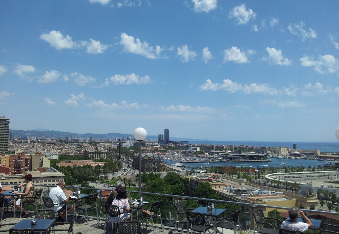 Apartamento en Barcelona - MARQUES, moderno piso renovado de 4 dormitorios en alquiler por días en Barcelona centro, Eixample, Sant Antoni.