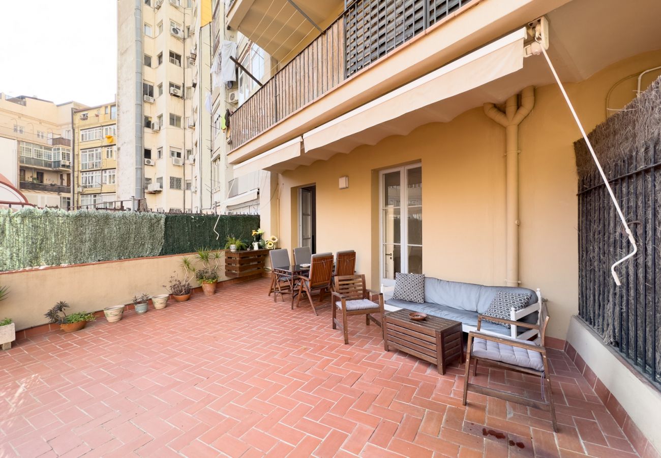 Apartamento en Barcelona - Piso en alquiler con gran terraza privada, junto Passeig de Gracia, Barcelona centro