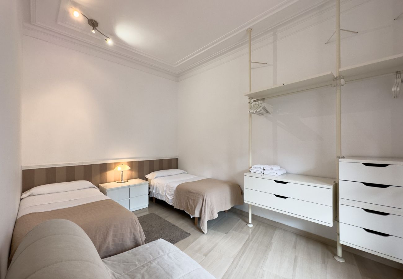 Apartamento en Barcelona - Piso en alquiler con gran terraza privada, junto Passeig de Gracia, Barcelona centro