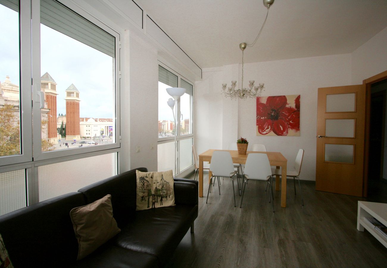 Apartamento en Barcelona - PLAZA ESPAÑA DELUXE & FIRA, piso en alquiler por días muy bonito y luminoso, vistas a Plaza España, Barcelona.