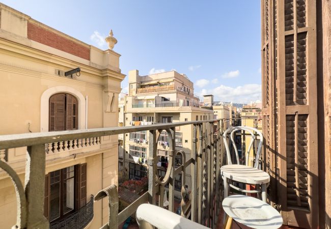 Apartamento en Barcelona - Piso con encanto, restaurado y equipado, muy bonito y luminoso en Barcelona centro, Gracia