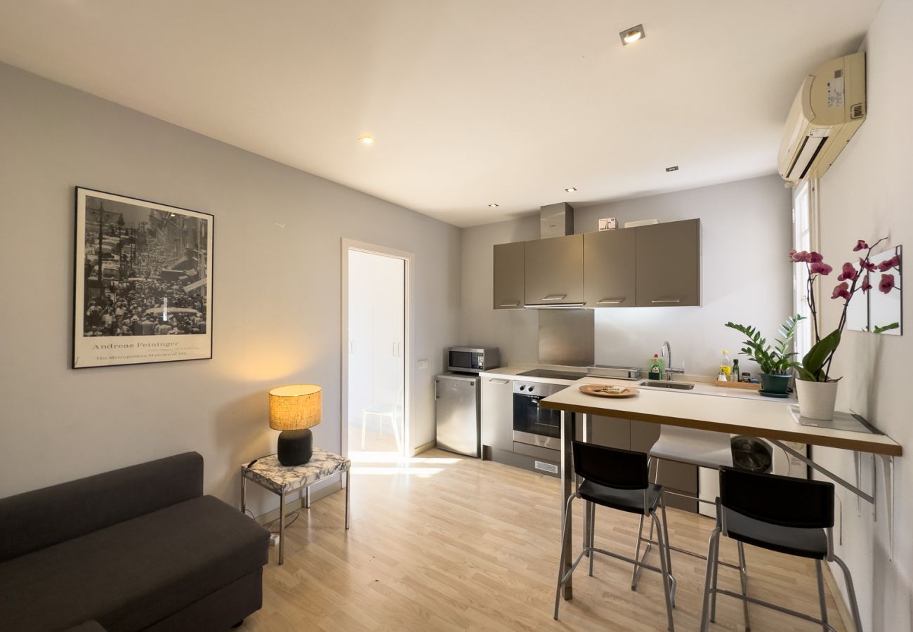 Apartamento en Barcelona - Piso con encanto, restaurado y equipado, muy bonito y luminoso en Barcelona centro, Gracia