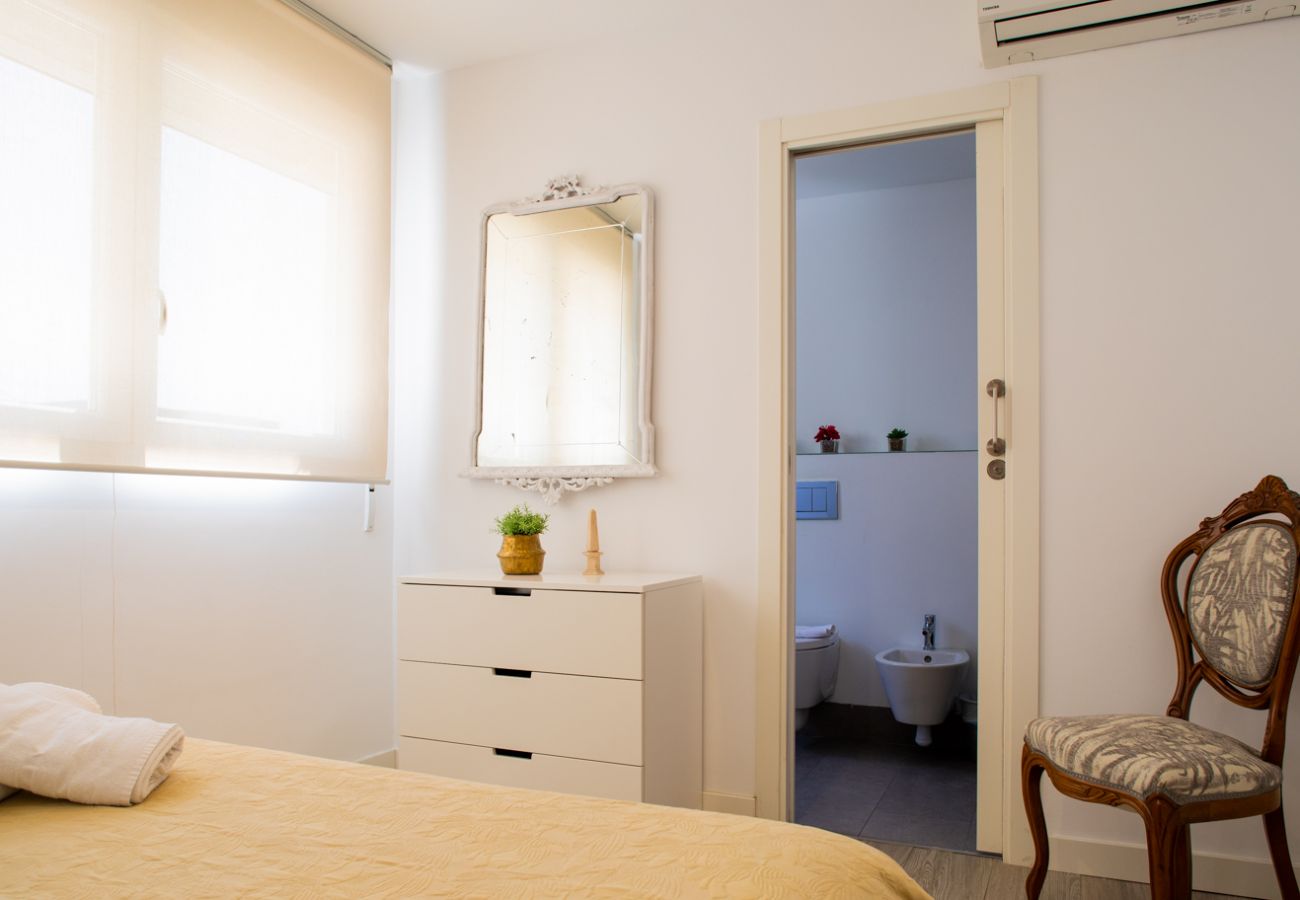 Apartamento en Valencia - El Cabanyal Petit Penthouse by Florit Flats