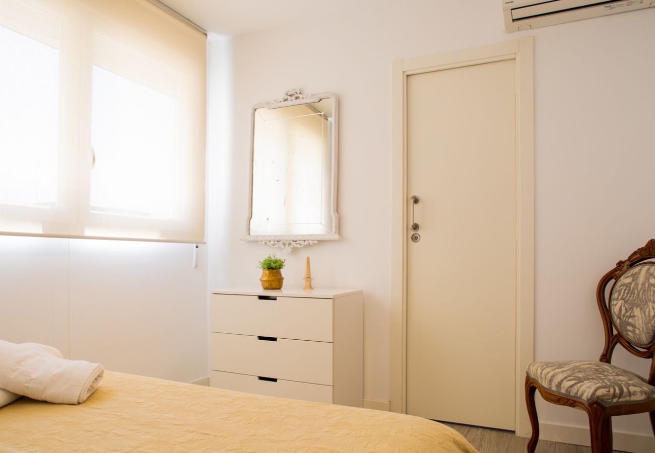 Apartamento en Valencia - El Cabanyal Petit Penthouse by Florit Flats