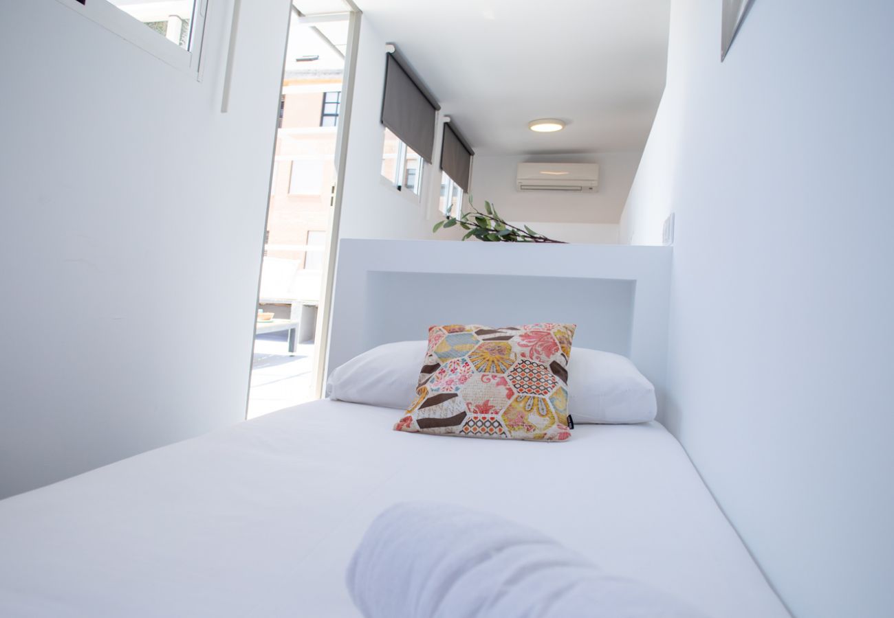 Apartamento en Valencia - El Cabanyal Petit Penthouse by Florit Flats