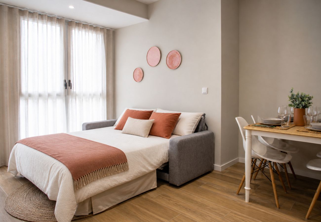 Apartamento en Valencia - Port Suite VII | 6 Viajeros | AC & WiFi | 15 min Ciudad Artes
