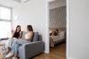 Apartamento en Valencia - Port Suite IX | 4 Viajeros | AC & WiFi | 15 min Ciudad Artes
