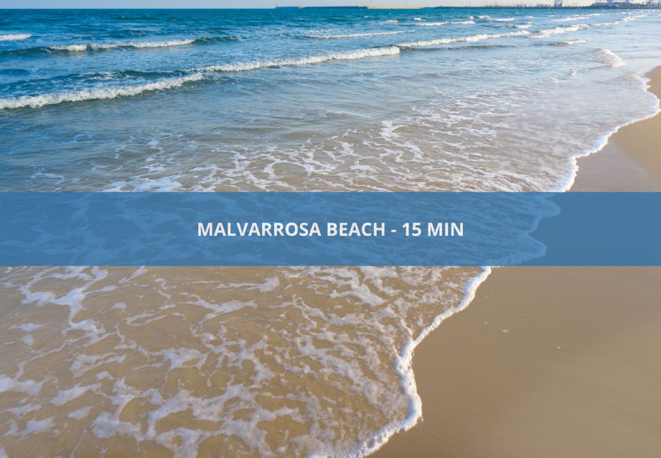 Apartamento en Valencia - The Sea Rooms IV | AC & WIFI | 15 min Playa