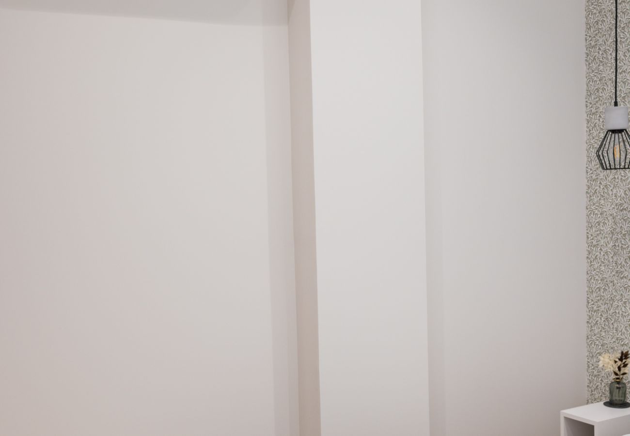 Apartamento en Valencia - SERRERIA 08