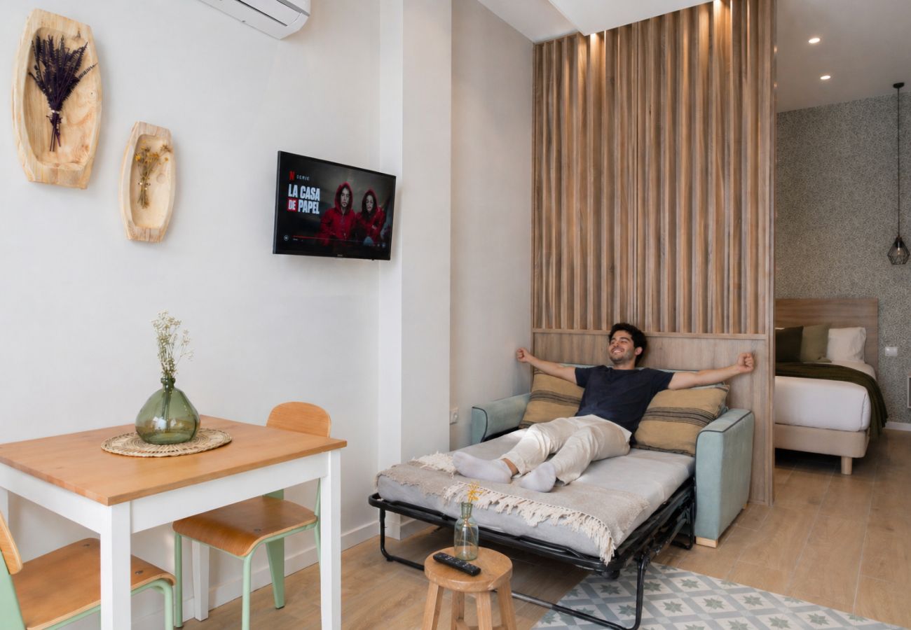 Apartamento en Valencia - The Sea Rooms VIII | AC & WIFI | 15 min Playa