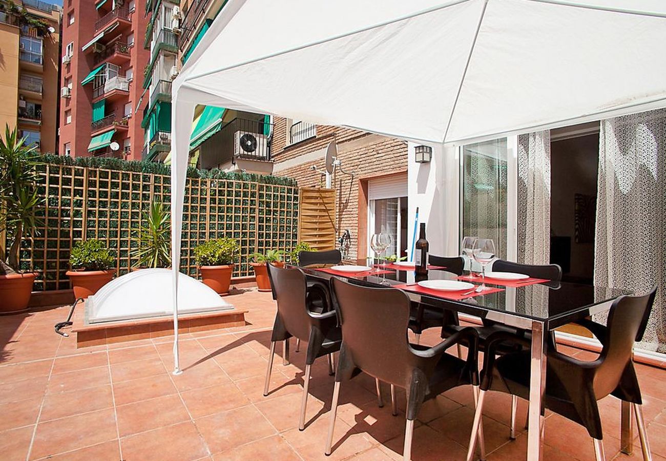 Apartamento en Barcelona - Terraza privada, 3 dormitorios, 2 baños, Barcelona centro