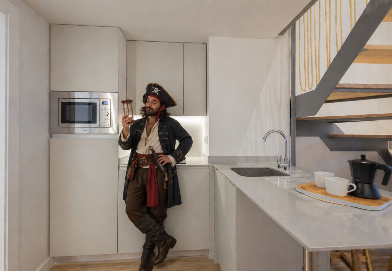 Apartamento en Valencia - Pirate Duplex III | 4 Viajeros | AC WiFi | 15 min Oceanografic