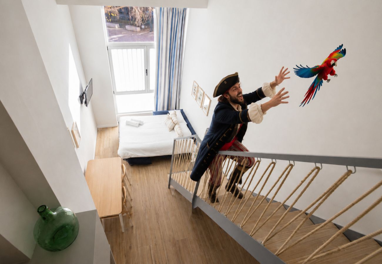 Apartamento en Valencia - Pirate Duplex V | 4 Viajeros | AC WiFi | 15 min Oceanografic