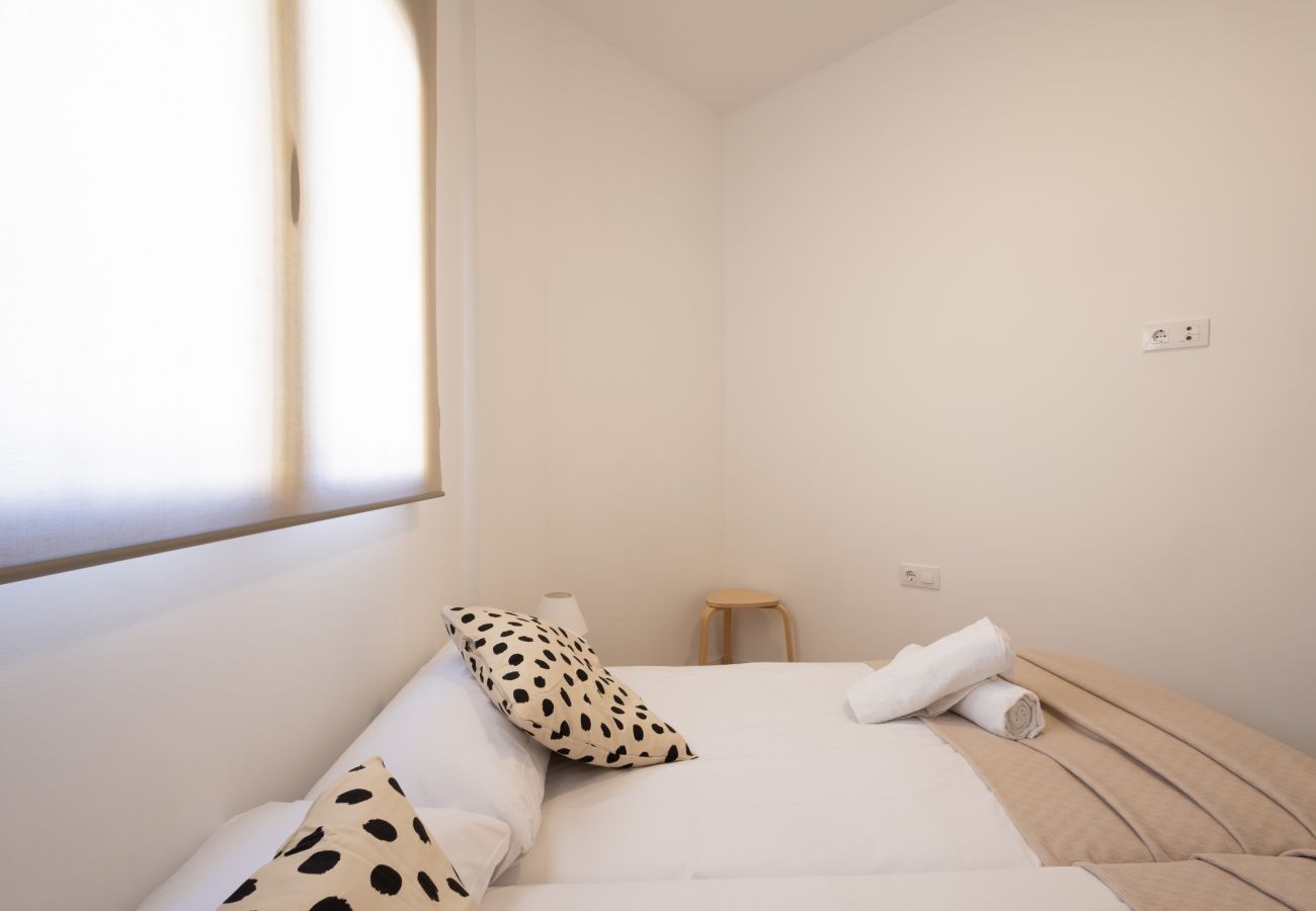 Apartamento en Valencia - The Cruz Cubierta Apartment 01 with Terrace by Florit Flats