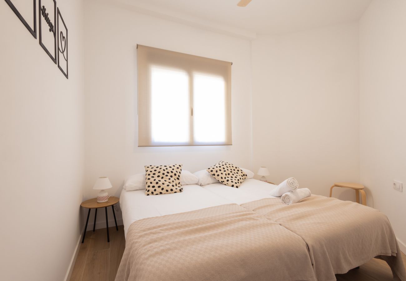 Apartamento en Valencia - The Cruz Cubierta Apartment 01 with Terrace by Florit Flats