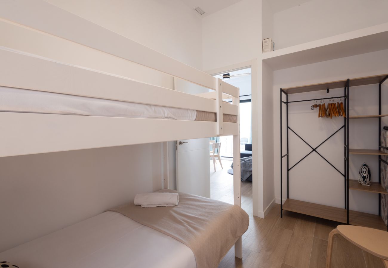 Apartamento en Valencia - The Cruz Cubierta Apartment 01 with Terrace by Florit Flats