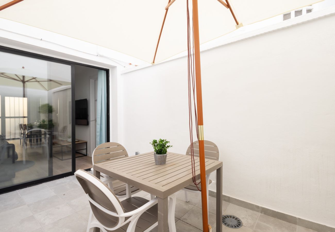 Apartamento en Valencia - The Cruz Cubierta Apartment 02 with Terrace by Florit Flats