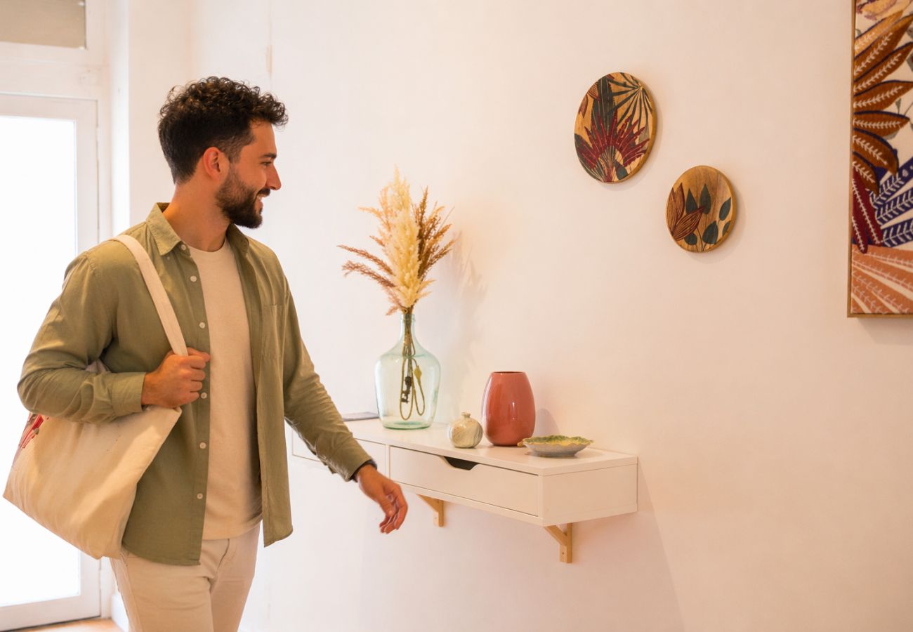 Apartamento en Valencia - Maritim Studios I | 4 Viajeros | AC-WIFI | Near Beach