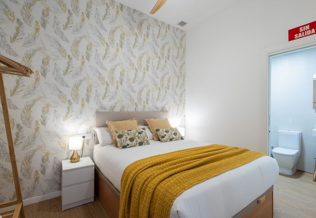 Apartamento en Valencia - Maritim Studios III | 4 Viajeros | AC-WIFI | Near Beach