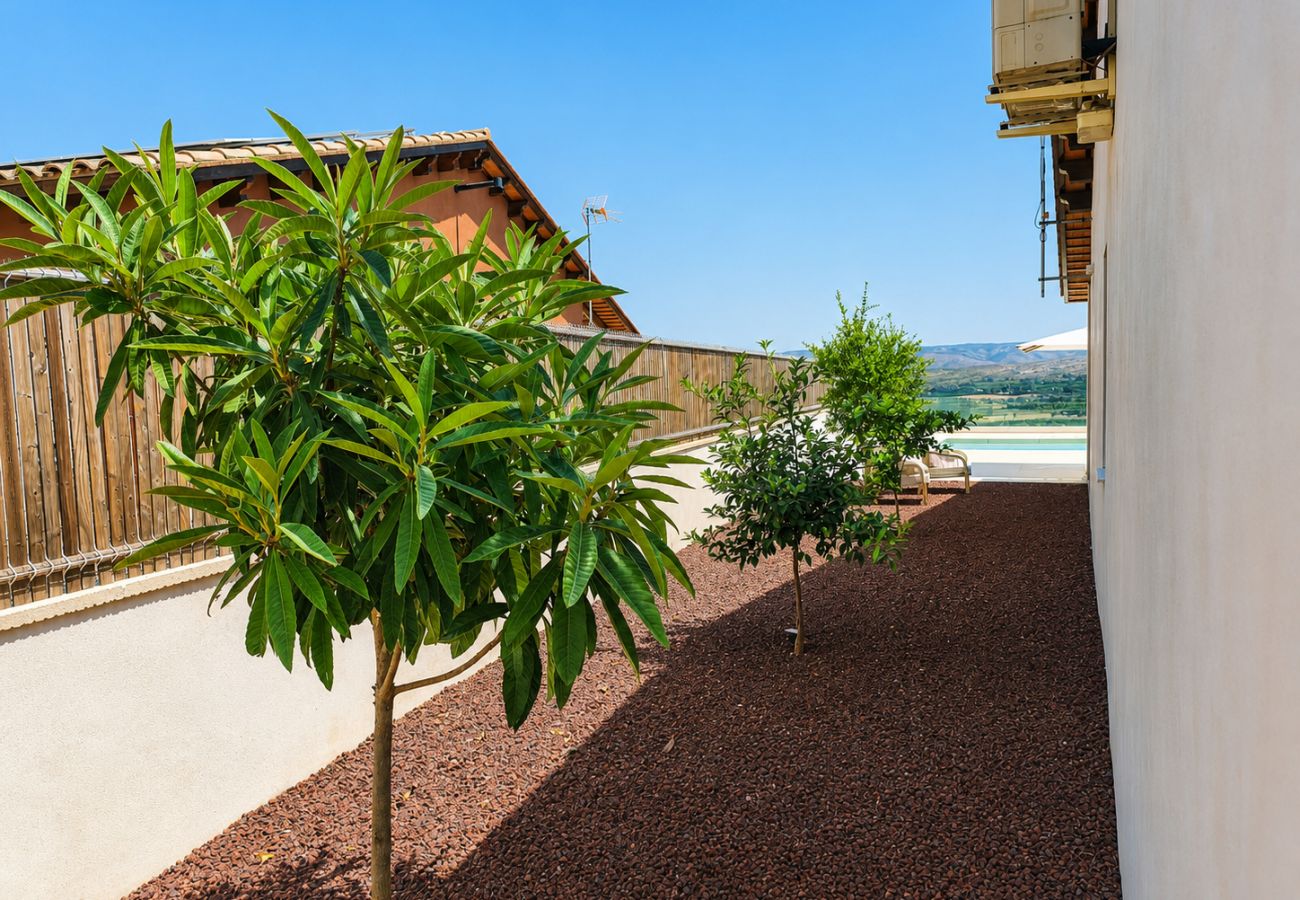Chalet en L'Enova - Eco Luxury Villa | 8 Guests | Piscina + Barbacoa