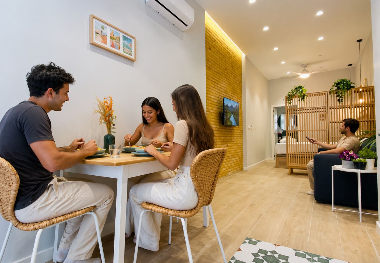 Apartamento en Valencia - Beach Apartment | 1 HAB | 4 Viajeros | AC & WIFI